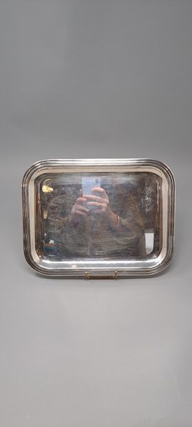 null CHRISTOFLE
Small rectangular dish in silver plated metal. 
Dim. 20,2 x 26,2...