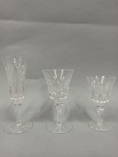 null SAINT-LOUIS
Part of a service of crystal glasses Model CAMARGUE including :
-...