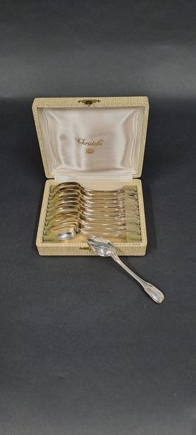 null Set of twelve silver dessert spoons, the spatula decorated with a frieze of...