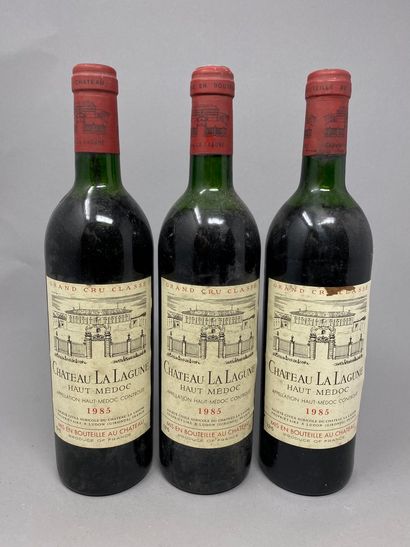 null LA LAGUNE, Haut Médoc, 1985.
3 bottles, 2xLB.