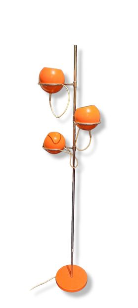 null Etienne FERMIGIER (1932-1973) for MONIX.
Floor lamp with three spherical orange...