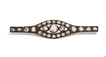 null Silver spindle brooch, set with rose-cut diamonds. 
Work of the first quarter...