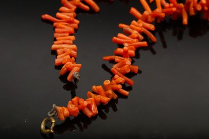 null Coral necklace. The clasp in metal.
Necklace size: approx. 41.5 cm
(acciden...