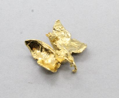 null Michel AUDIARD
Pendant "pegasus" in gold-plated metal.
Signed.
