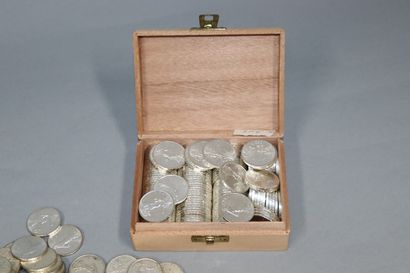 null Lot of 5 Francs Semeuse silver coins :
1960x202, 1961x15, 1962x18, 1963x22,...