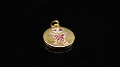 18k (750) yellow gold medallion, central...