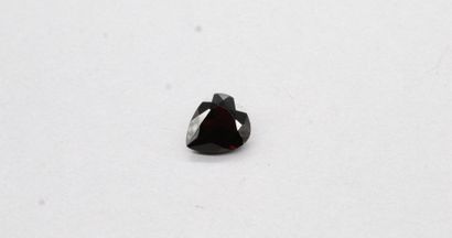 Pear garnet on paper
Weight : approx. 11.75...
