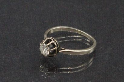 Solitaire ring in 18k (750) white gold set...