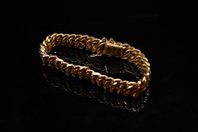 Bracelet in yellow gold 18k (750) with American...