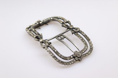 Hat buckle in silver (800) decorated with...