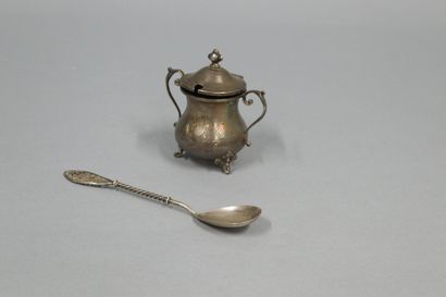 Small Louis XV style silver mustard pot (950)...