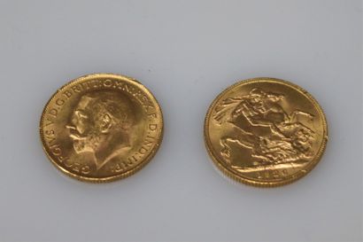 2 Sovereigns in gold George V (1926). A scratched...
