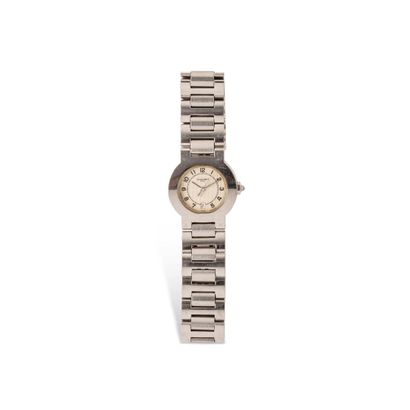 null CHAUMET Vers 2000

N° 12R2003

Montre bracelet pour femme en acier, cadran blanc,...