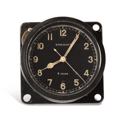 null BREGUET 

Around 1950

N° 824

Blackened steel dashboard watch, black dial,...
