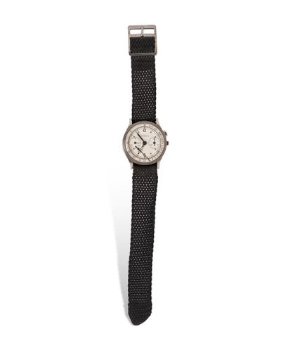 null LEMANIA 

Vers 1940

N° 40982

Montre bracelet pour homme en acier de type chronographe,...