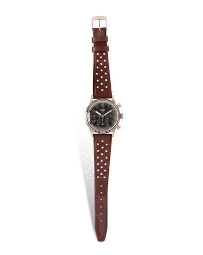 null HEUER 

Vers 1960

N° 54388

Montre bracelet pour homme de type chronographe...