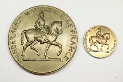 null GENDARMERIE - Two bronze table medals. 

Obverse: Gendarmerie Nationale de France,...