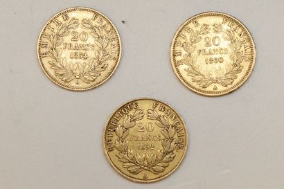 Lot de trois pièces en or de 20 francs Napoléon...