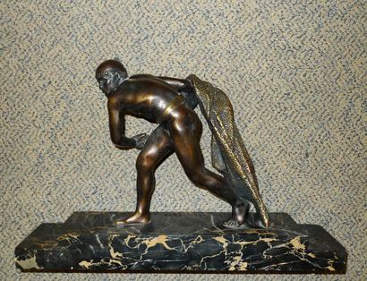 NOËL Édmée Antony Paul, 1845 -1909 Rétiaire Bronze à patine brune sur socle en marbre...