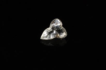 null Fancy white topaz on paper. 

Weight : 3.47 cts. 



Dimensions: 10.8mm x 8...