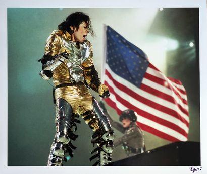 null Michael Jackson Paris 1997

tirage sur papier argentique, signé a l'encre noire...