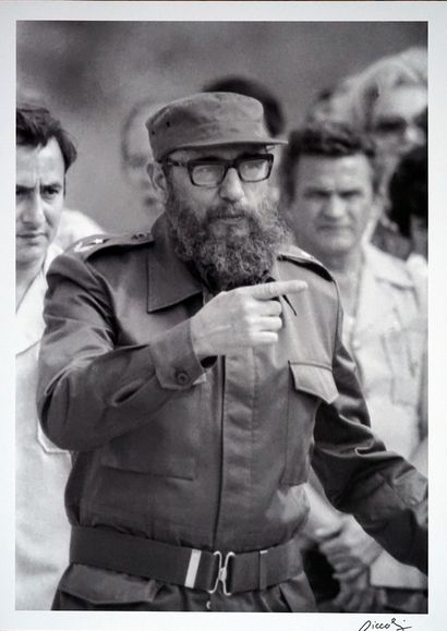 null Fidel Castro 

tirage sur papier Fujifilm , 

signé et numéroté 12/30 par l'auteur

49...