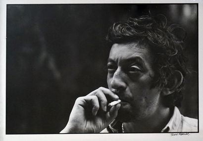 null Serge Gainsbourg en studio 1969

tirage sur papier argentique, signé a l'encre...