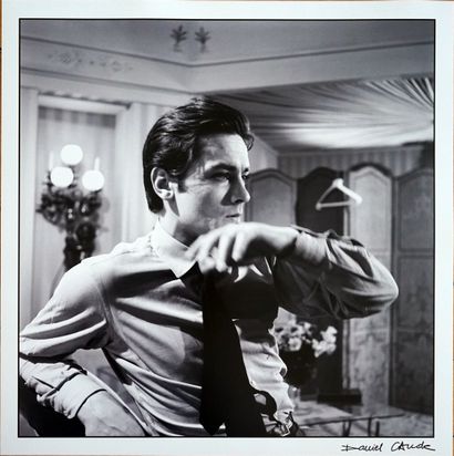 null Alain Delon

Print on silver paper, signed and numbered 3/20 by the author

49...