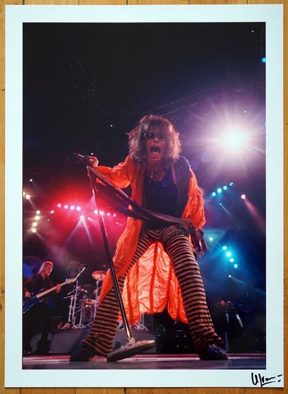 null Aerosmith Steven Tyler NYC 1998

tirage sur papier argentique, signé a l'encre...
