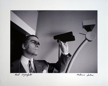 null Karl Lagerfeld

tirage sur papier Fujifilm, signé a l'encre noire sous l'image...