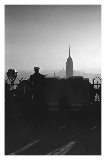 null New York 1960 

print on silver paper, signed and numbered 3/10 by the author

50...