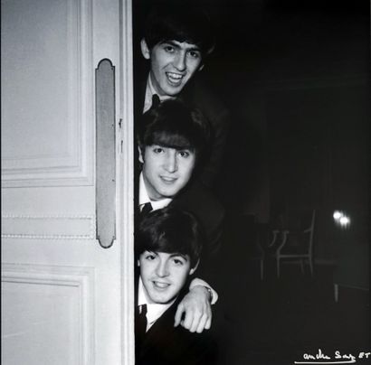 null The Beatles Paris 1964

tirage sur papier Baryta, signé a l'encre argent sur...