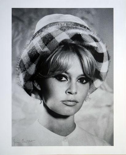 null Brigitte Bardot Barthet hat

 print on Baryta paper, signed in silver ink on...