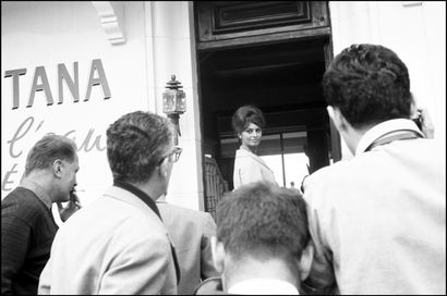 null Sophia Loren 

tirage sur papier argentique, signé et numéroté 8/20 au dos 

39...