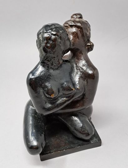 null CURIOSA
Sapphic love, 
proof in bronze with black shaded patina, the couple...