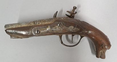null Pair of pistols known as "dog of sea".
Round-bodied flintlock (one hammer broken...