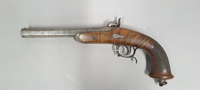 null Regulation pistol of officer.
Model 1833. Lock marked MANUF. NATIONALE of CHATELLERAULT.
Functional...