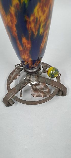 null SCHNEIDER
Vase with conical body swelled on small ring and wrought iron mounting...