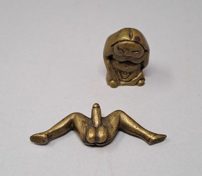 null CURIOSA
Meeting of two small paperweights in bronze:
- subject with ambiguous...