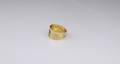 null Band ring in 18k (750) yellow gold
Finger size : 55 - Weight : 2.5 g.