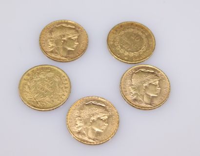 null Lot de 5 pièces en or de 20 francs comprenant :
- 20 francs Genie (1877 A)
-...
