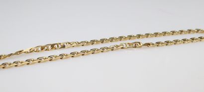 null AC
Necklace in yellow gold 18K(750) with curb chain.
Necklace size : 40.5 cm...