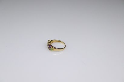 null 18k (750) yellow gold ring set with peridots, amethysts, garnets and aquamarine....