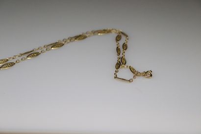 null Chain in yellow gold 18k (750) with filigree mesh.
Necklace : 59 cm - Weight...