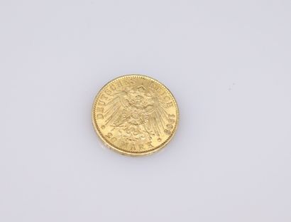null Gold coin of 20 Marks Wilhelm II (1909)
Weight : 7.9 g.