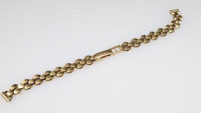 null Watchband in 18k (750) yellow gold, the clasp with ratchet. 
Length : 15 cm...