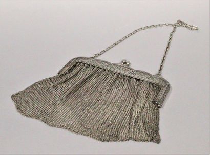 null Evening bag in silver mesh (boar's head), the frame of Louis XVI style decorated...