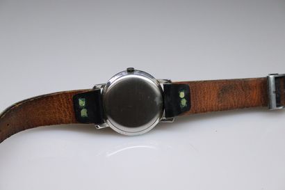null CORUM 
Men's wristwatch, round metal case, cream dial, baton index and second...