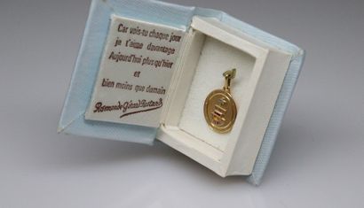 null Pendant in 18k (750) yellow gold "+ than yesterday - than tomorrow

In a case...