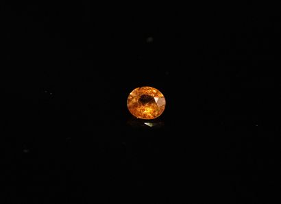 null Oval garnet "Fanta" orange on paper.
Weight : 1.39 ct. 

Dimensions : 7mm x...